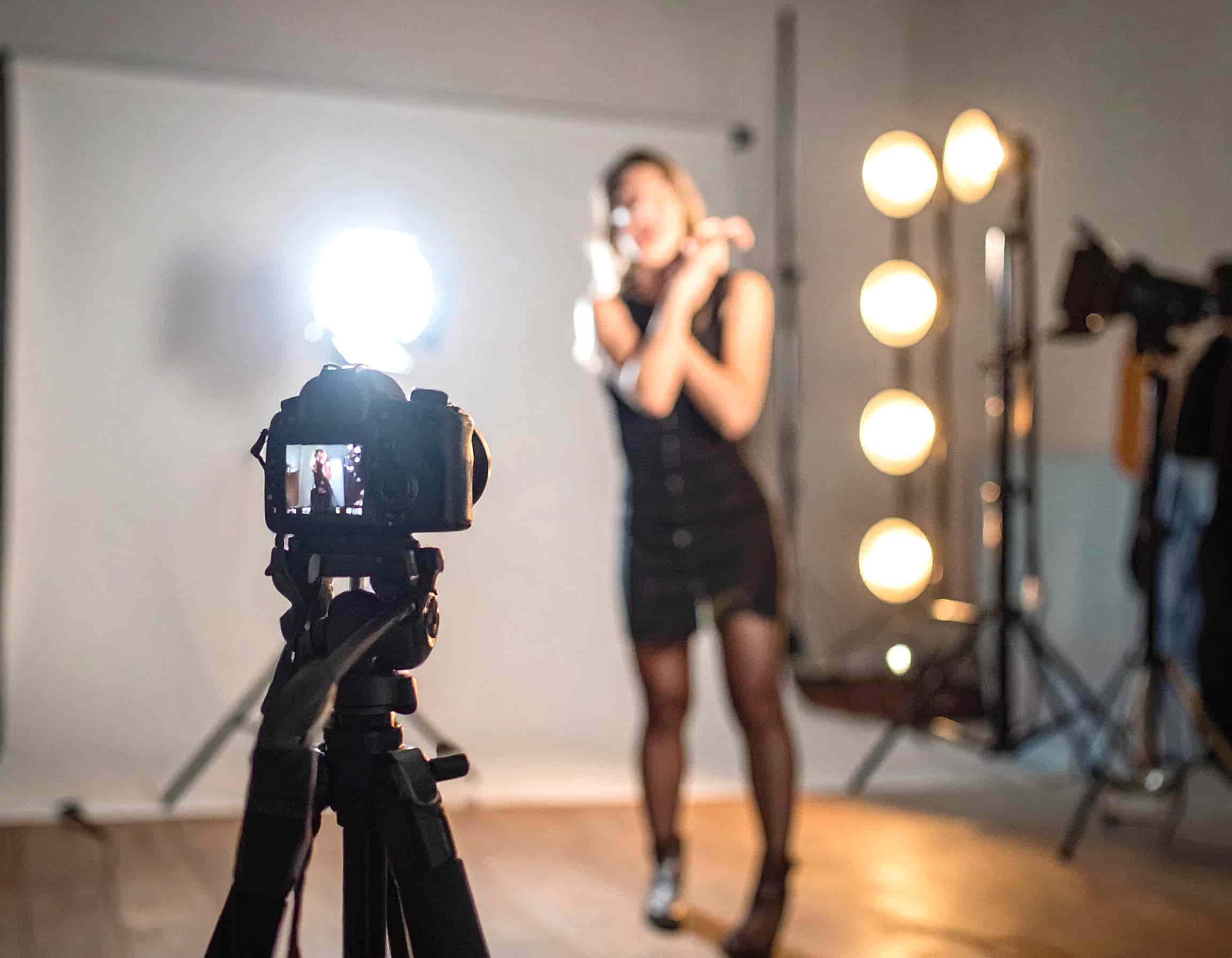 Sanatçı Albüm Çekimi 2 Sanatçı Albüm Çekimi