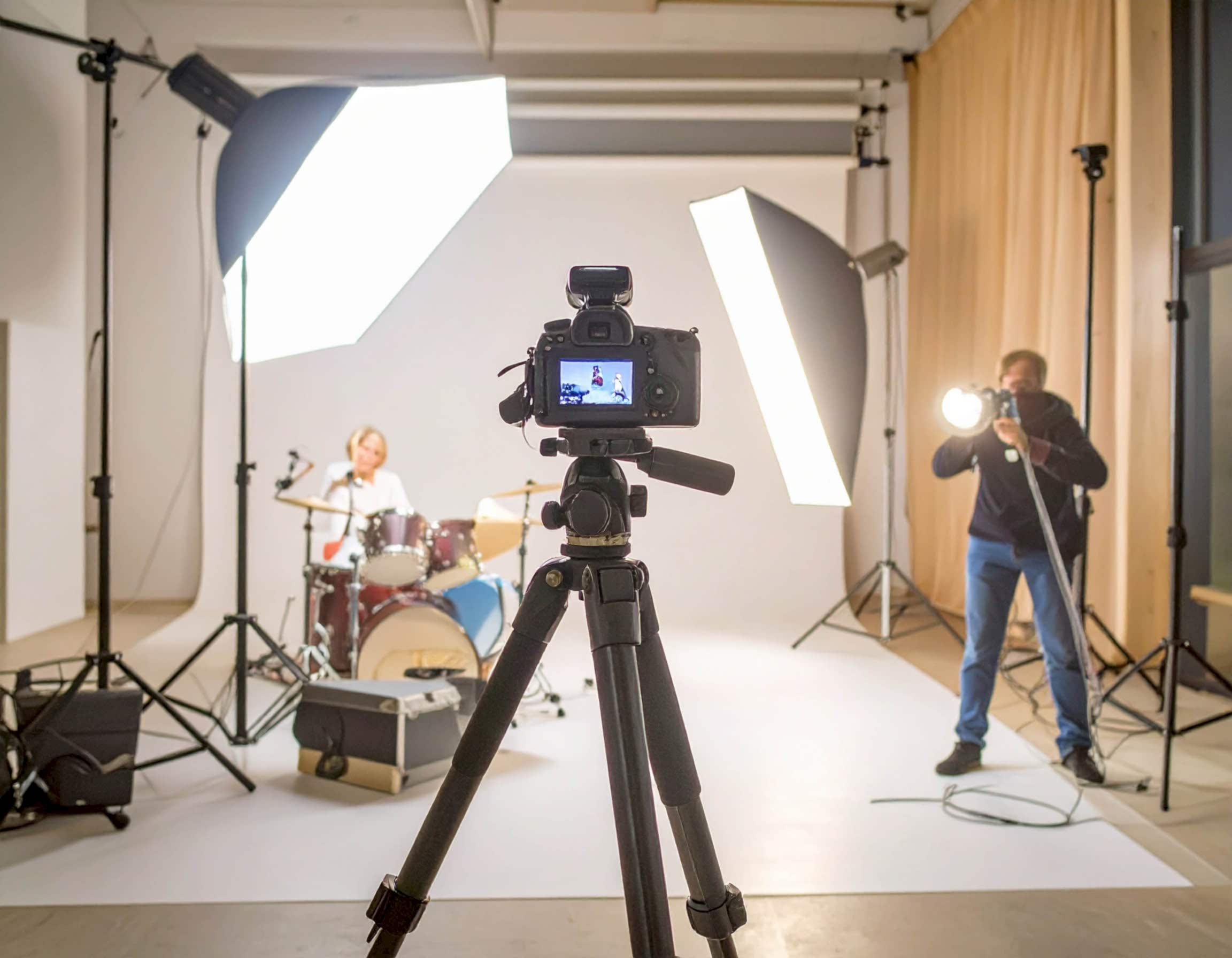 Sanatçı Albüm Çekimi 3 Sanatçı Albüm Çekimi